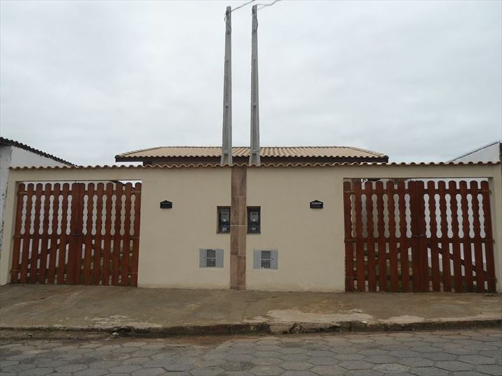 Imagem Casa com 2 Quartos à Venda, 55 m² em Itanhaém Imagem Casa com 2 Quartos à Venda, 55 m² em Itanhaém