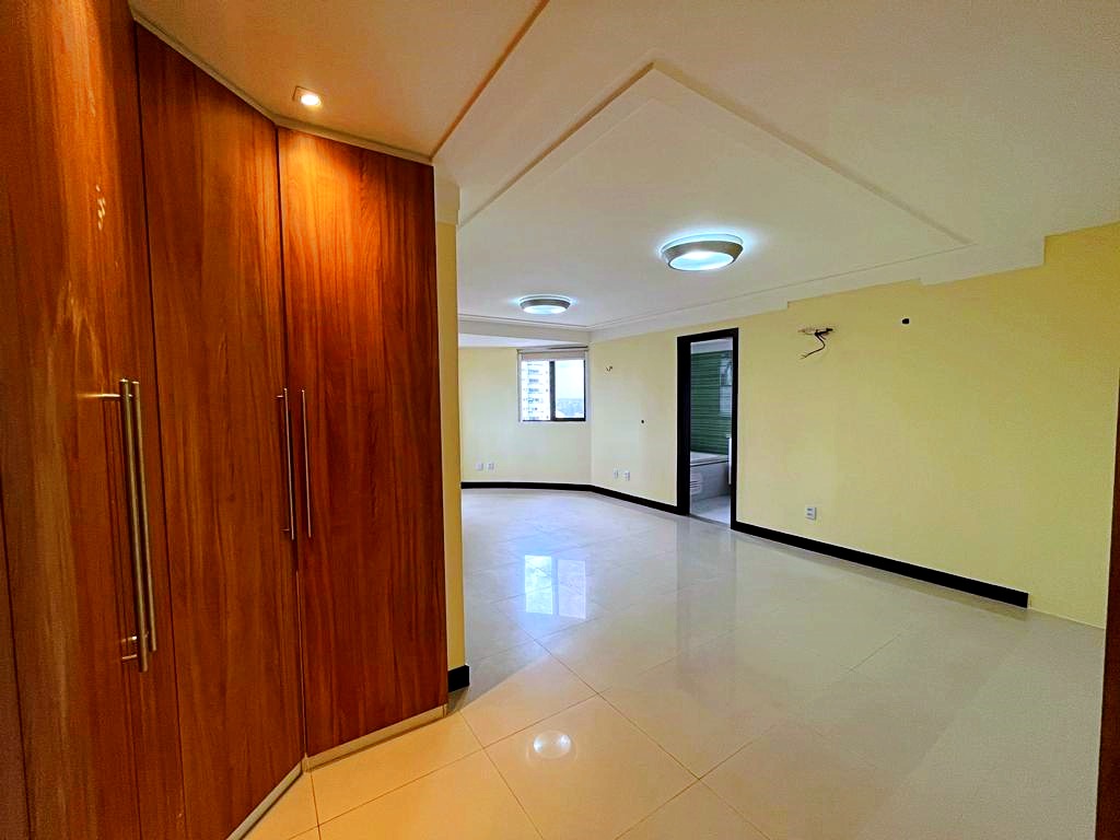 Imagem Apartamento com 4 Quartos à Venda, 266 m²em Nazaré - Belém Imagem Apartamento com 4 Quartos à Venda, 266 m²em Nazaré - Belém