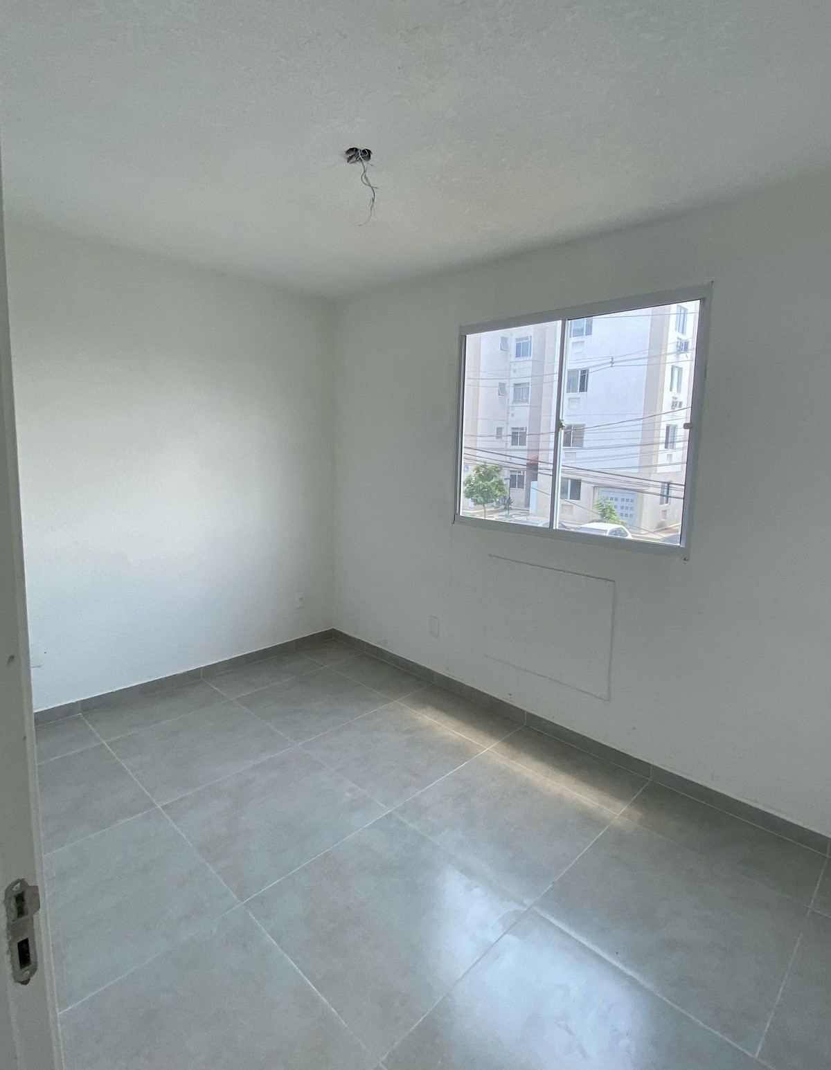 Imagem Apartamento com 2 Quartos à Venda, 45 m² em Santa Cruz - Rio de Janeiro