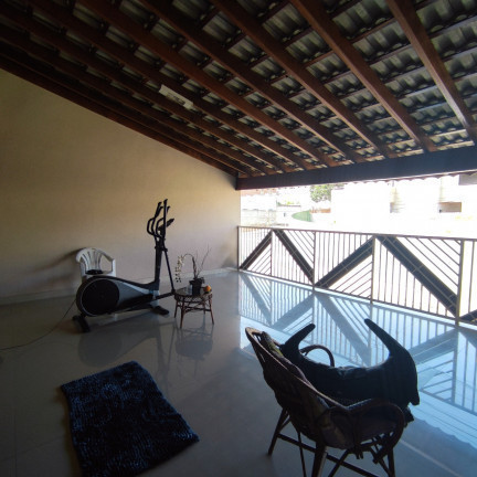 Imagem Casa com 2 Quartos à Venda, 216 m²em Jardim Marambaia - Jundiaí