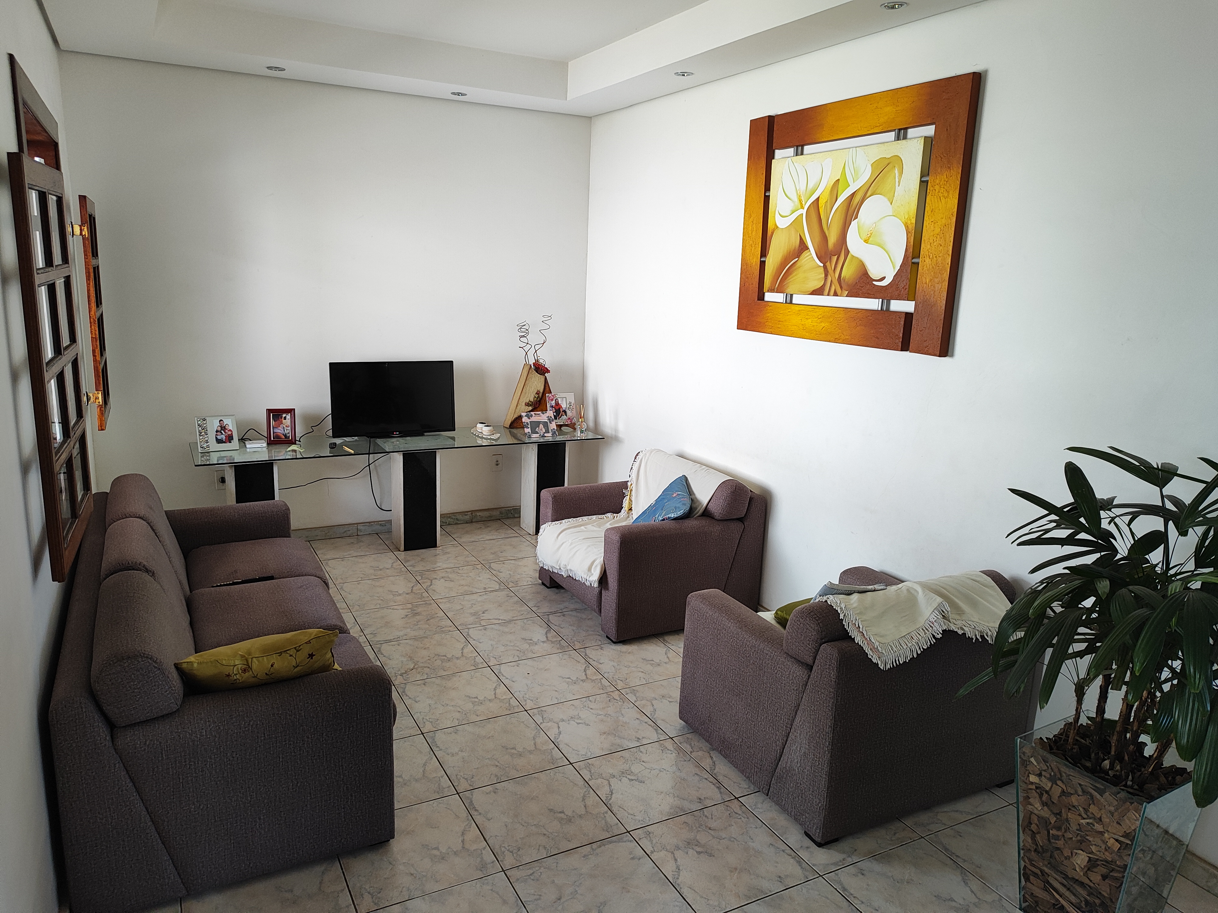 Imagem Casa com 4 Quartos à Venda, 180 m²em Novo Glória - Belo Horizonte Imagem Casa com 4 Quartos à Venda, 180 m²em Novo Glória - Belo Horizonte