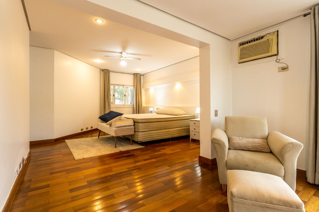 Imagem Casa de Condomínio com 4 Quartos à Venda ou Locação, 750 m² em Tamboré - Santana de Parnaíba