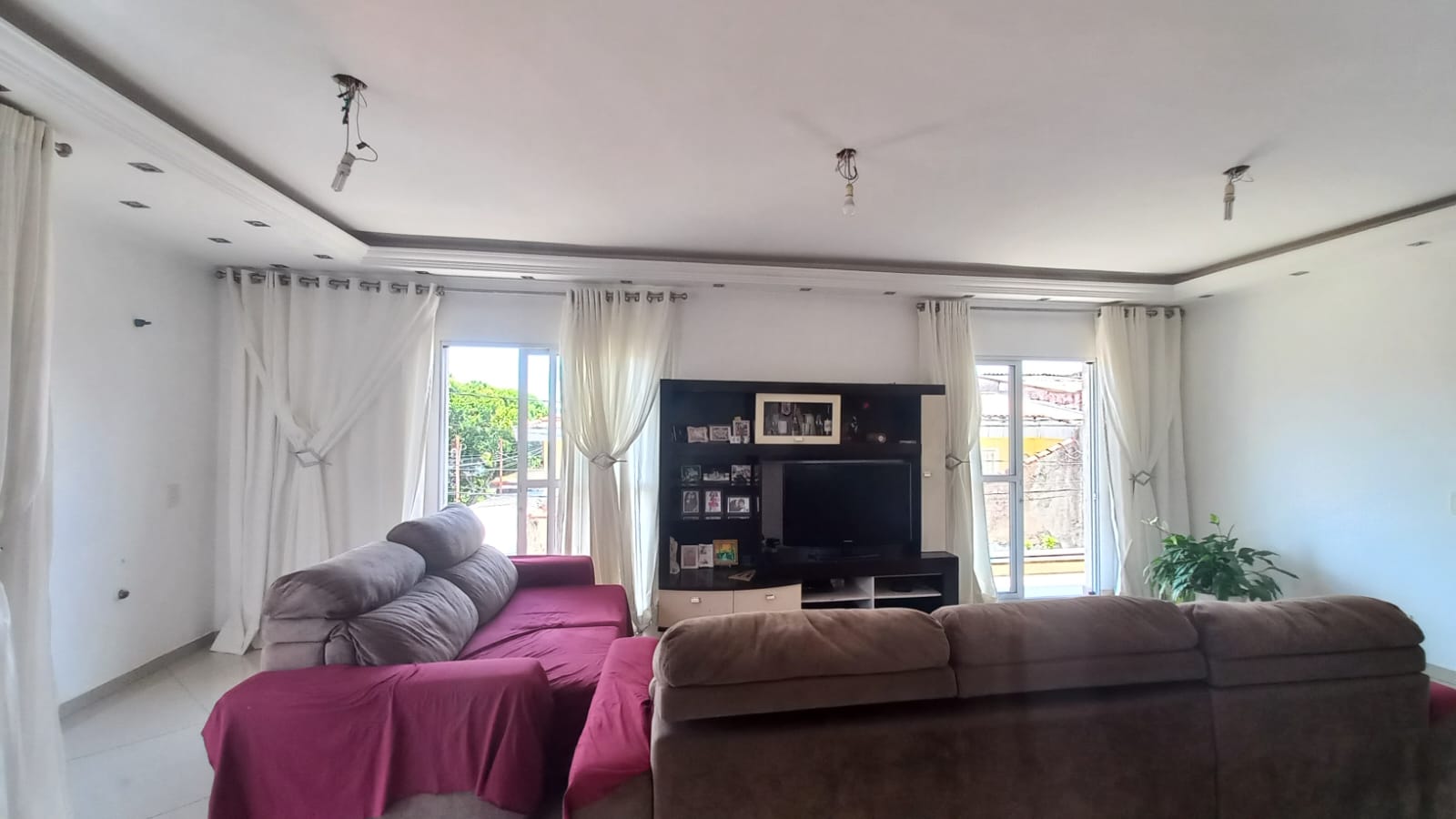 Imagem Sobrado com 5 Quartos à Venda, 350 m²em Parque Casa de Pedra - São Paulo