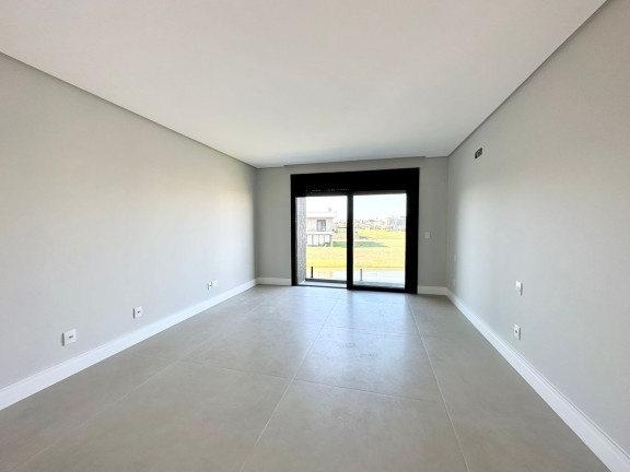 Imagem Casa de Condomínio com 4 Quartos à Venda, 250 m²em Zona Nova - Capão da Canoa
