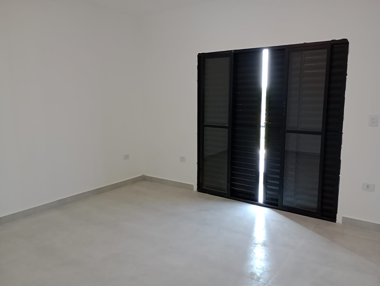 Imagem Casa com 3 Quartos à Venda, 154 m²em Jardins do Paraíso - Mogi das Cruzes Imagem Casa com 3 Quartos à Venda, 154 m²em Jardins do Paraíso - Mogi das Cruzes