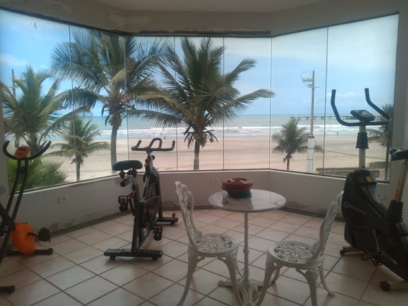 Imagem Sobrado com 4 Quartos à Venda, 417 m² em Centro - Mongaguá