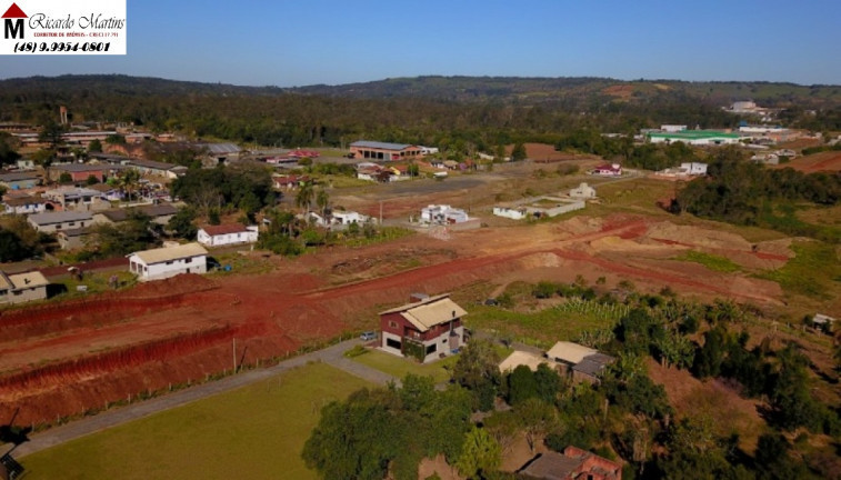 Imagem Terreno à Venda, em Primeira Linha - Criciúma Imagem Terreno à Venda, em Primeira Linha - Criciúma