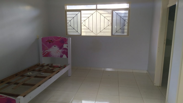 Imagem Sobrado com 4 Quartos à Venda,  em Jardim Ipiranga - Aparecida de Goiânia