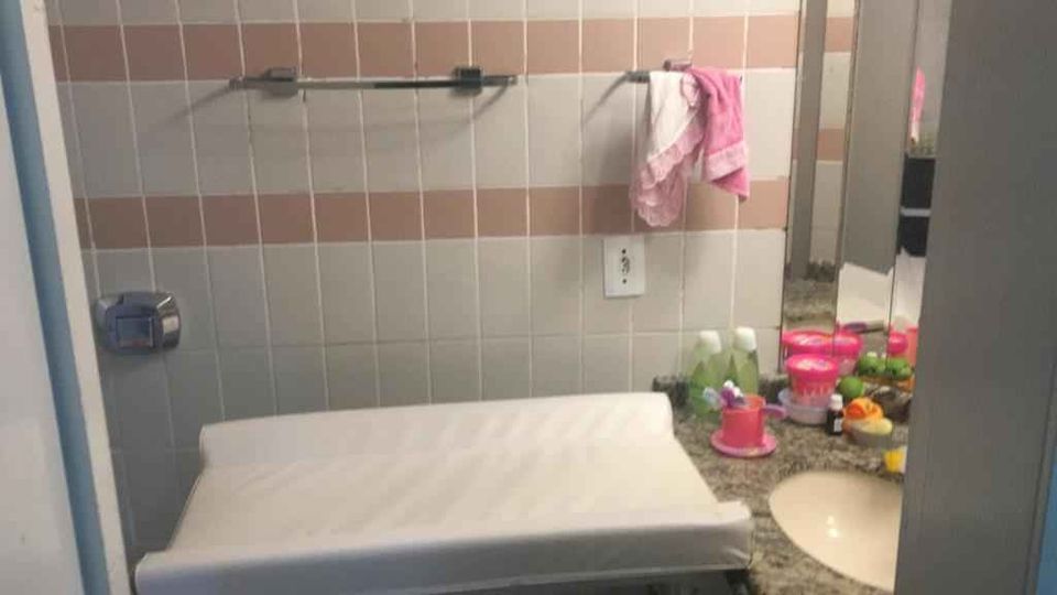 Imagem Apartamento com 1 Quarto à Venda, 72 m²em Centro - Criciúma