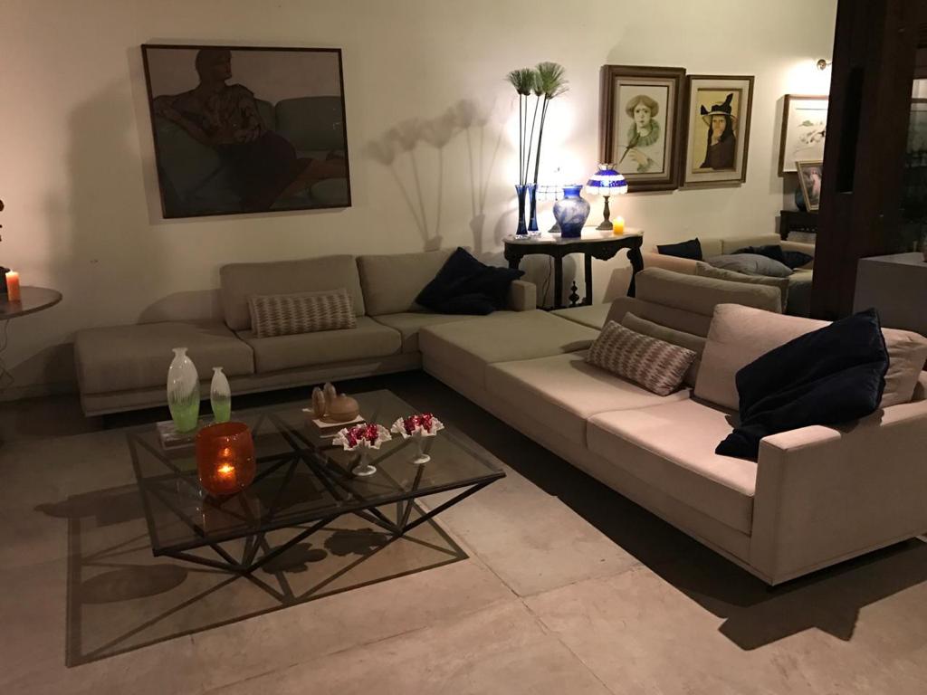 Imagem Casa com 4 Quartos à Venda, 260 m²em Monteiro - Recife Imagem Casa com 4 Quartos à Venda, 260 m²em Monteiro - Recife