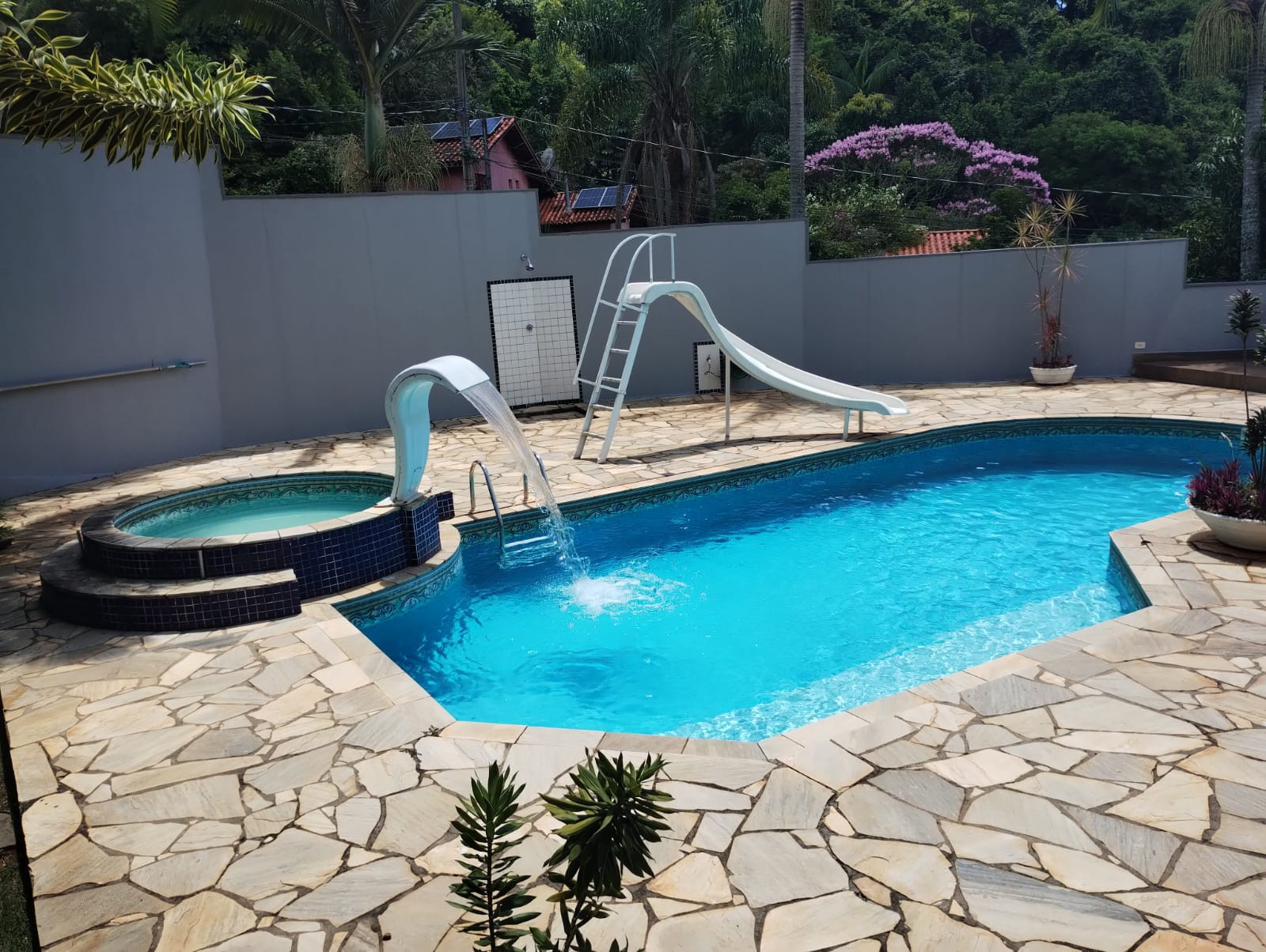 Imagem Casa com 4 Quartos à Venda ou Locação, 400 m² em Jardim Paulista - Atibaia Imagem Casa com 4 Quartos à Venda ou Locação, 400 m² em Jardim Paulista - Atibaia