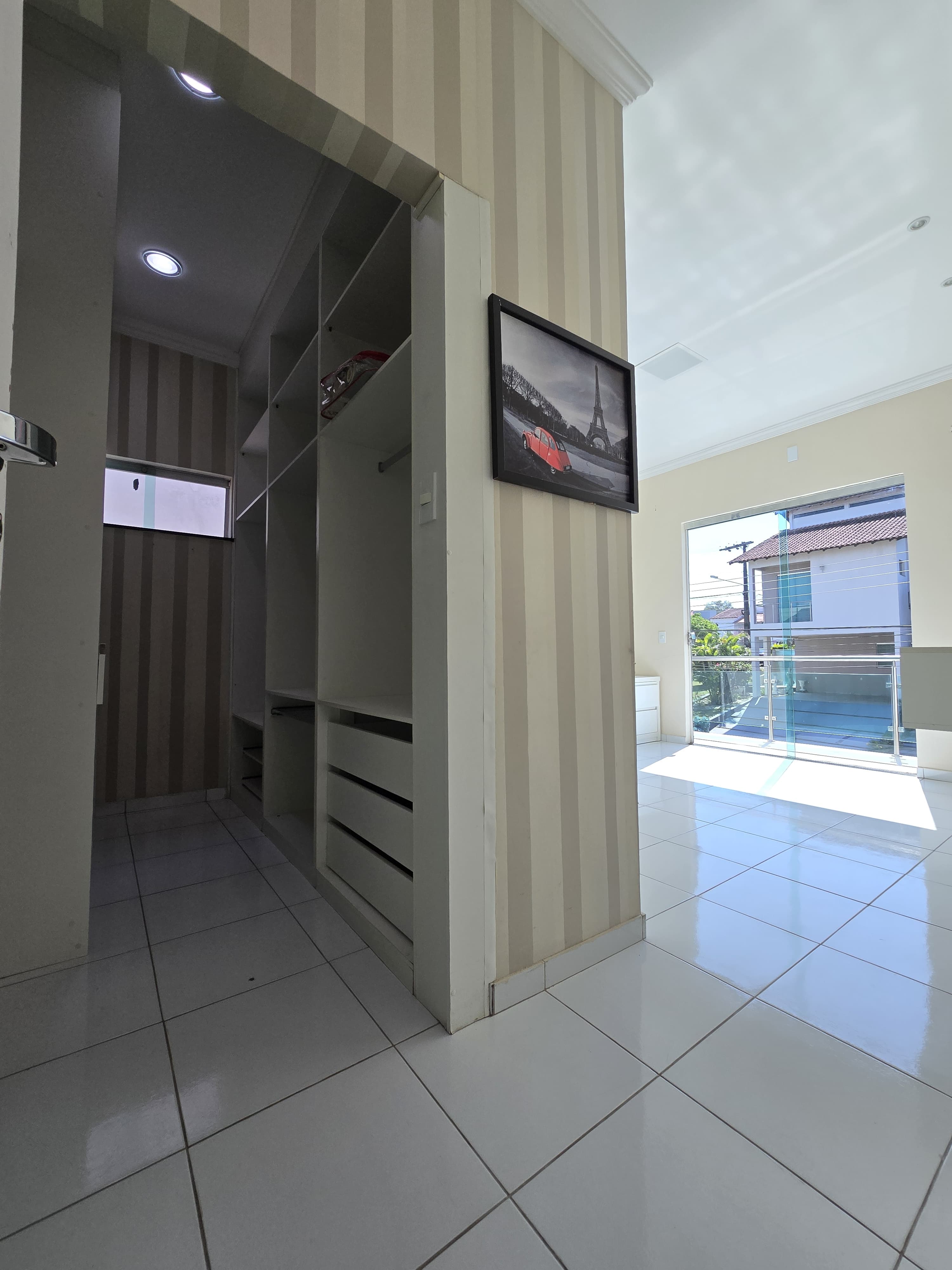 Imagem Casa de Condomínio com 4 Quartos à Venda, 239 m² em Tarumã - Manaus