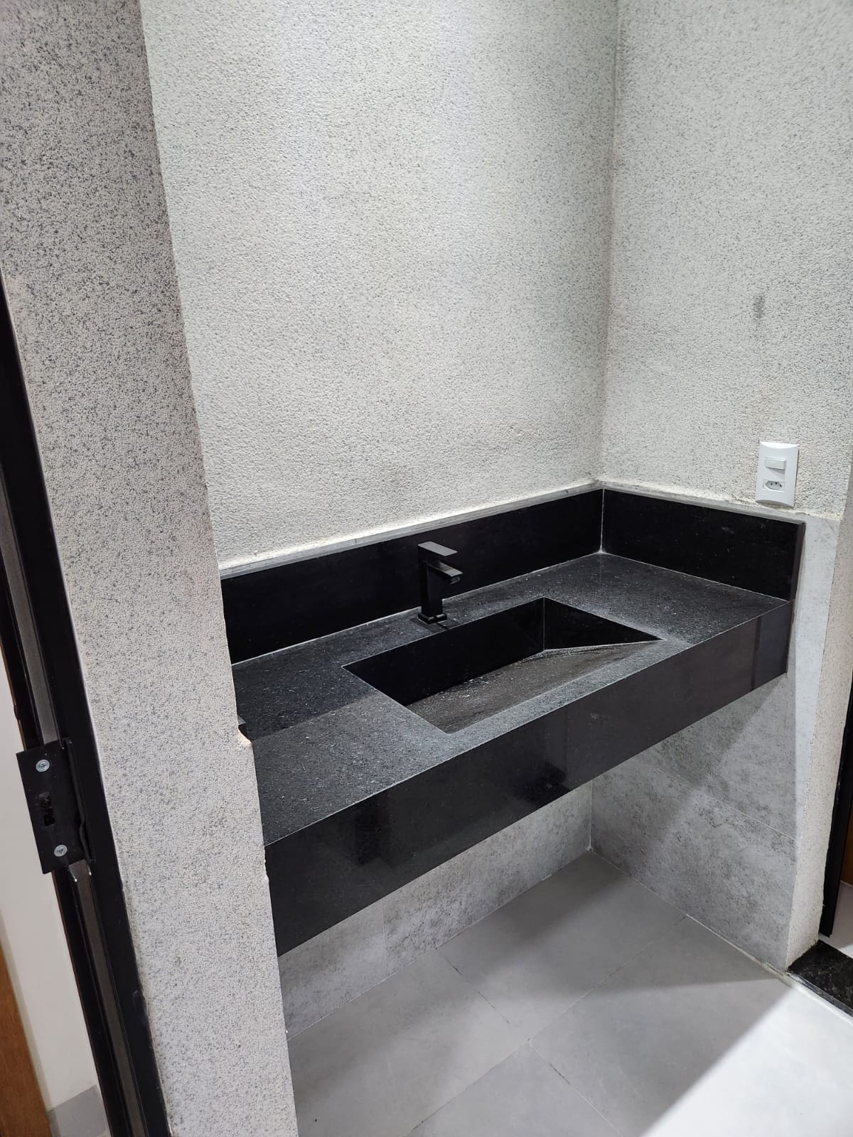 Imagem Casa com 3 Quartos à Venda, 135 m²em Jardim Presidente - Goiânia