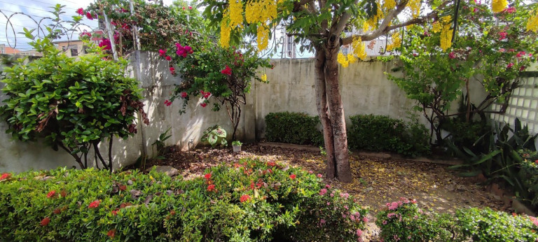 Imagem Casa com 4 Quartos à Venda, 150 m² em Cidade dos Funcionários - Fortaleza