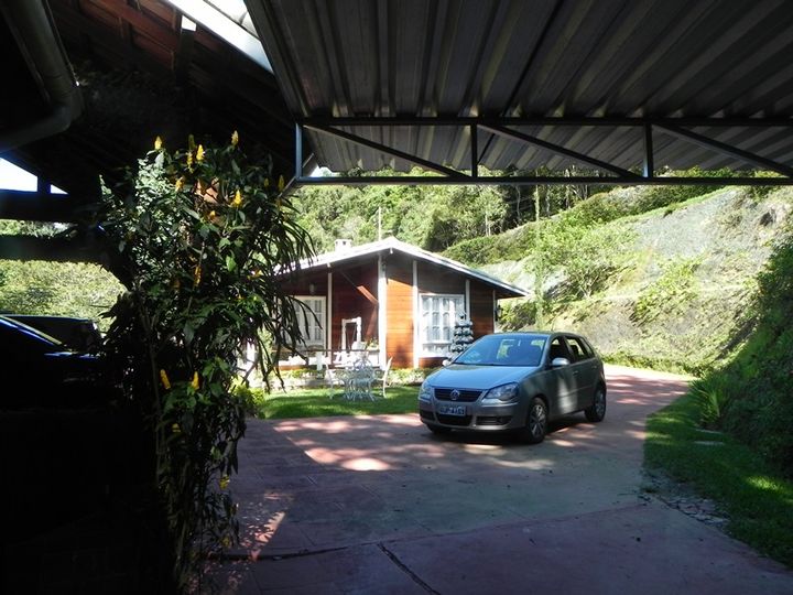 Imagem Casa com 4 Quartos à Venda, 250 m² em Várzea - Teresópolis