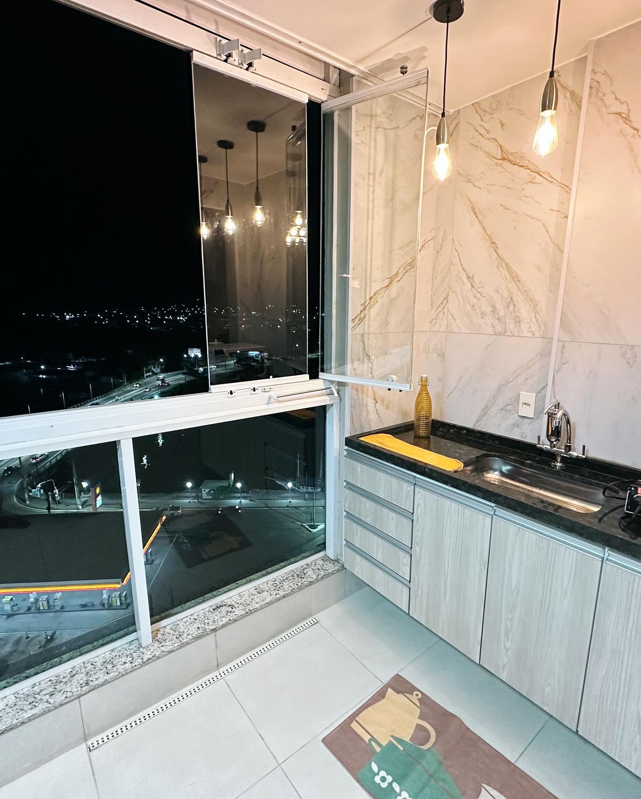 Imagem Apartamento com 2 Quartos à Venda, 65 m²em Centro - Guarapari