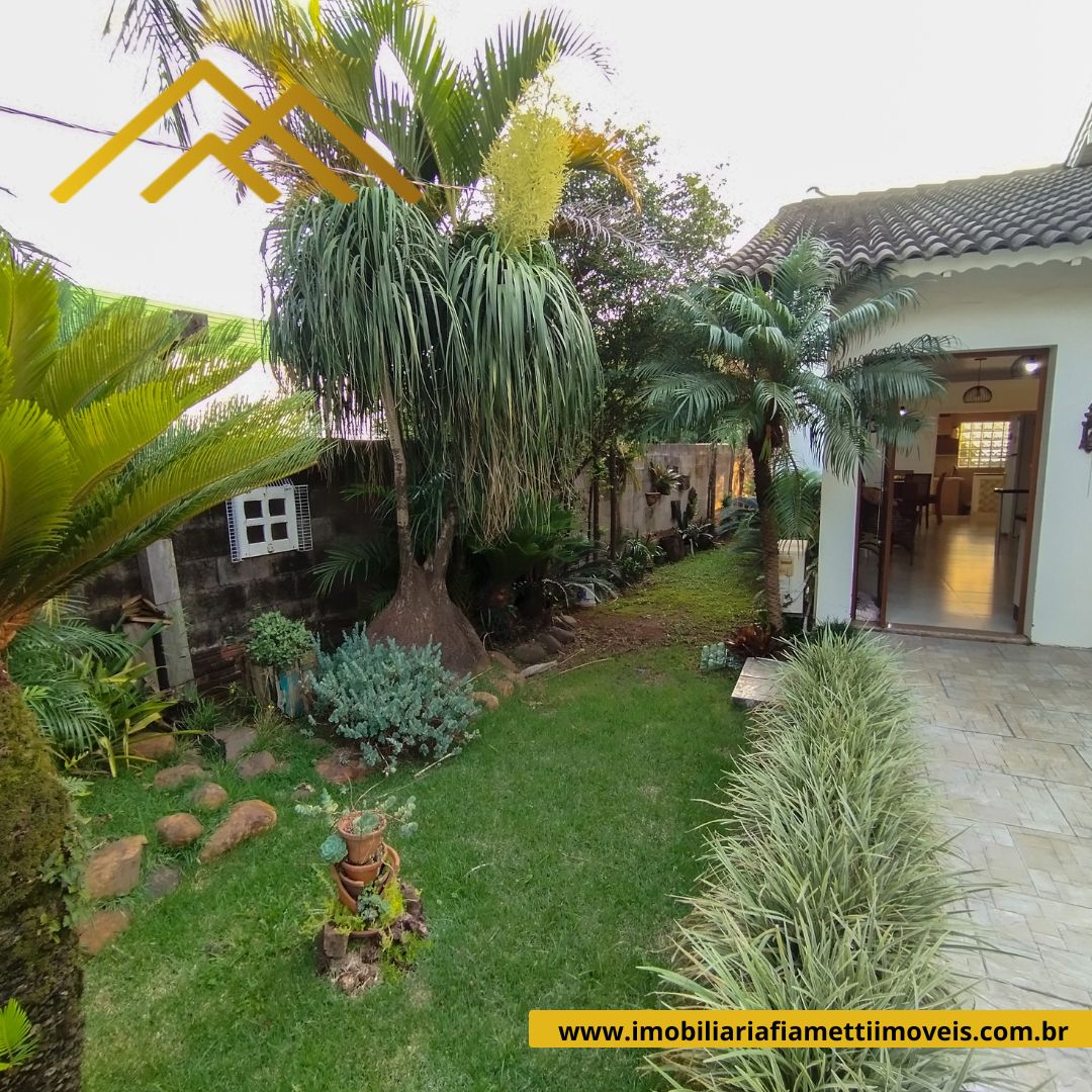 Imagem Casa com 3 Quartos à Venda, 400 m²em centro - Seberi Imagem Casa com 3 Quartos à Venda, 400 m²em centro - Seberi