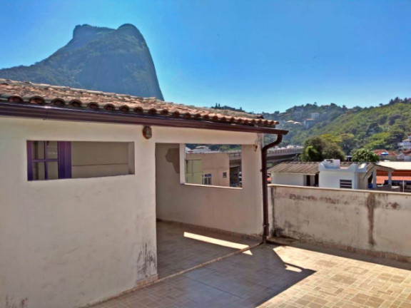 Imagem Casa com 9 Quartos à Venda, 303 m² em Barra da Tijuca - Rio de Janeiro Imagem Casa com 9 Quartos à Venda, 303 m² em Barra da Tijuca - Rio de Janeiro