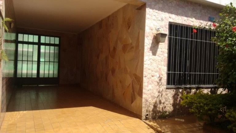 Imagem Sobrado com 3 Quartos à Venda, 298 m² em Jardim Munhoz - Guarulhos Imagem Sobrado com 3 Quartos à Venda, 298 m² em Jardim Munhoz - Guarulhos