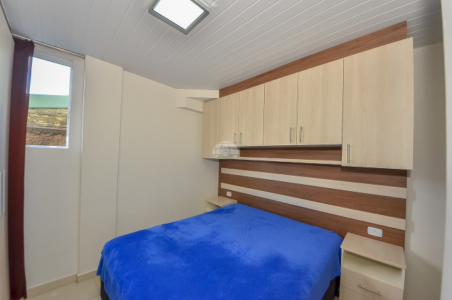 Imagem Casa com 2 Quartos à Venda, 68 m² em Ganchinho - Curitiba
