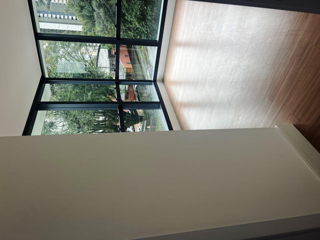 Imagem Apartamento com 3 Quartos à Venda, 183 m² em Hugo Lange - Curitiba