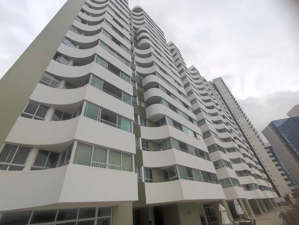 Imagem Apartamento com 2 Quartos à Venda, 65 m²em Patamares - Salvador