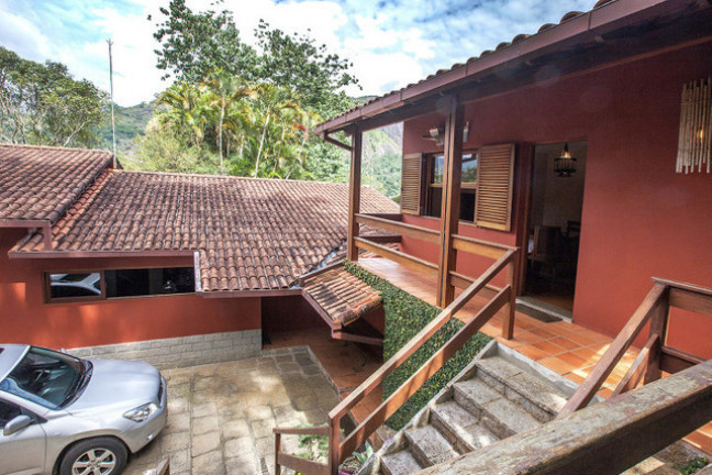 Imagem Casa com 3 Quartos à Venda, 400 m² em Parque do Imbui - Teresópolis
