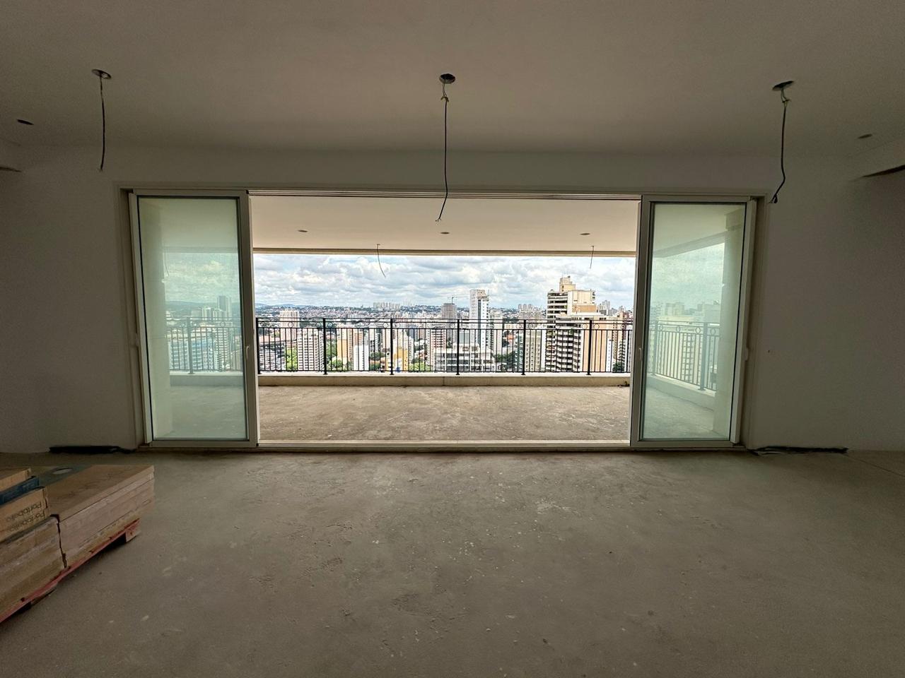 Imagem Apartamento com 3 Quartos à Venda, 256 m²em Cambuí - Campinas