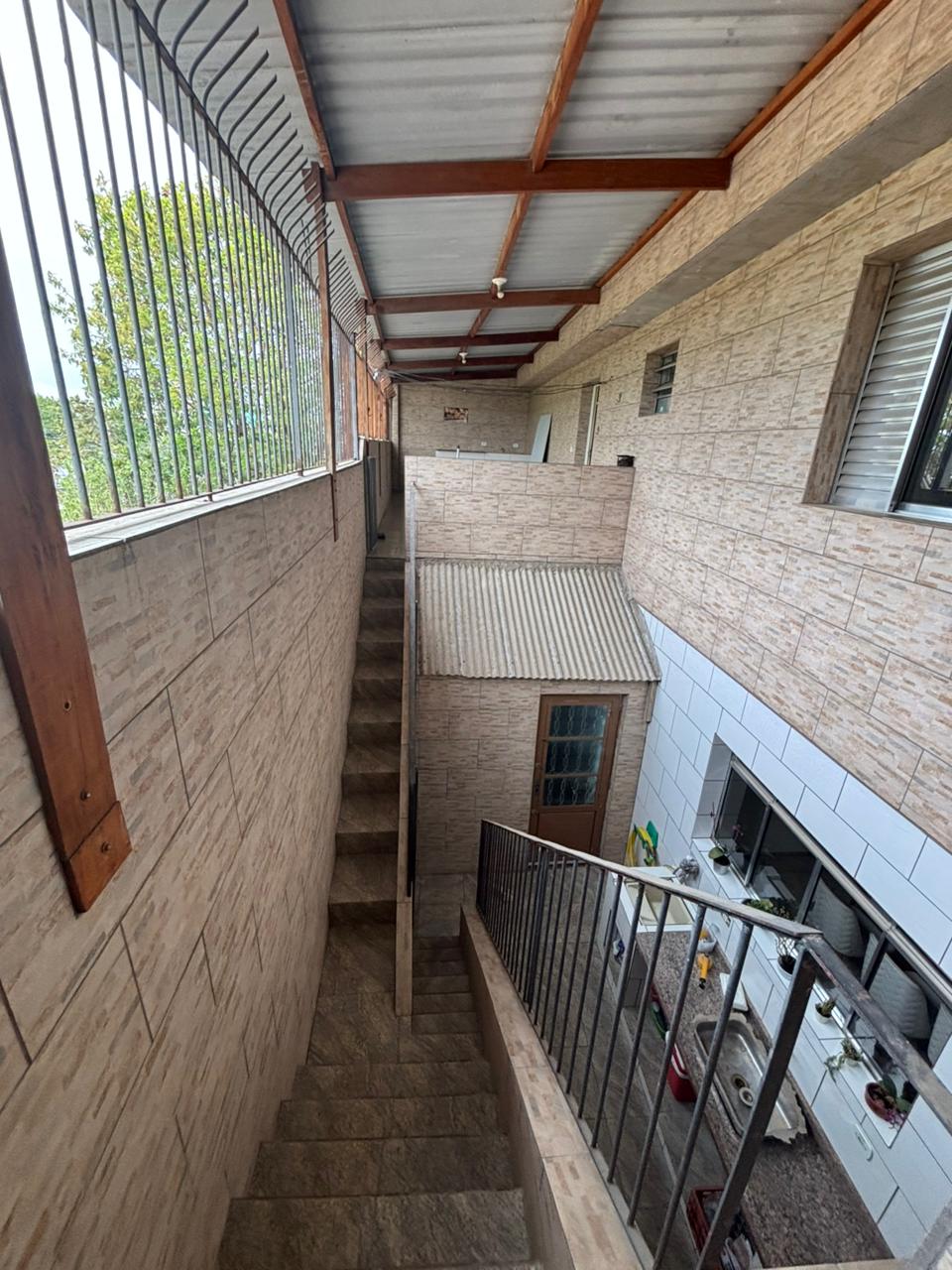 Imagem Casa com 3 Quartos à Venda, 300 m² em Jardim das Rosas (Zona Leste) - São Paulo Imagem Casa com 3 Quartos à Venda, 300 m² em Jardim das Rosas (Zona Leste) - São Paulo