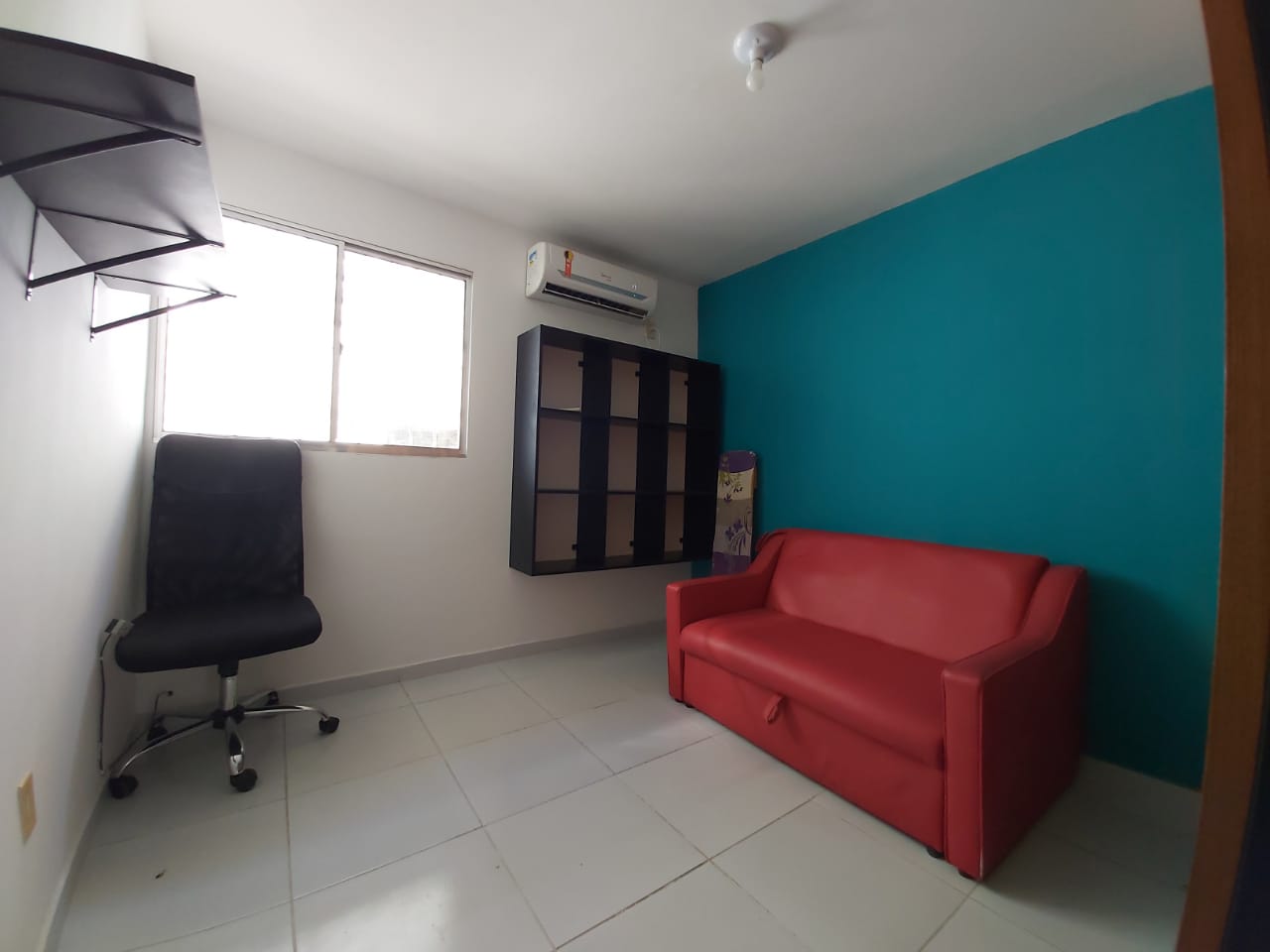Imagem Apartamento com 2 Quartos à Venda, 57 m²em Candeias - Jaboatão dos Guararapes