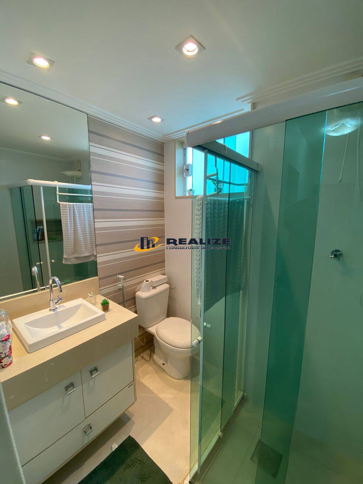 Imagem Apartamento com 2 Quartos à Venda, 55 m²em Centro - Campos dos Goytacazes Imagem Apartamento com 2 Quartos à Venda, 55 m²em Centro - Campos dos Goytacazes