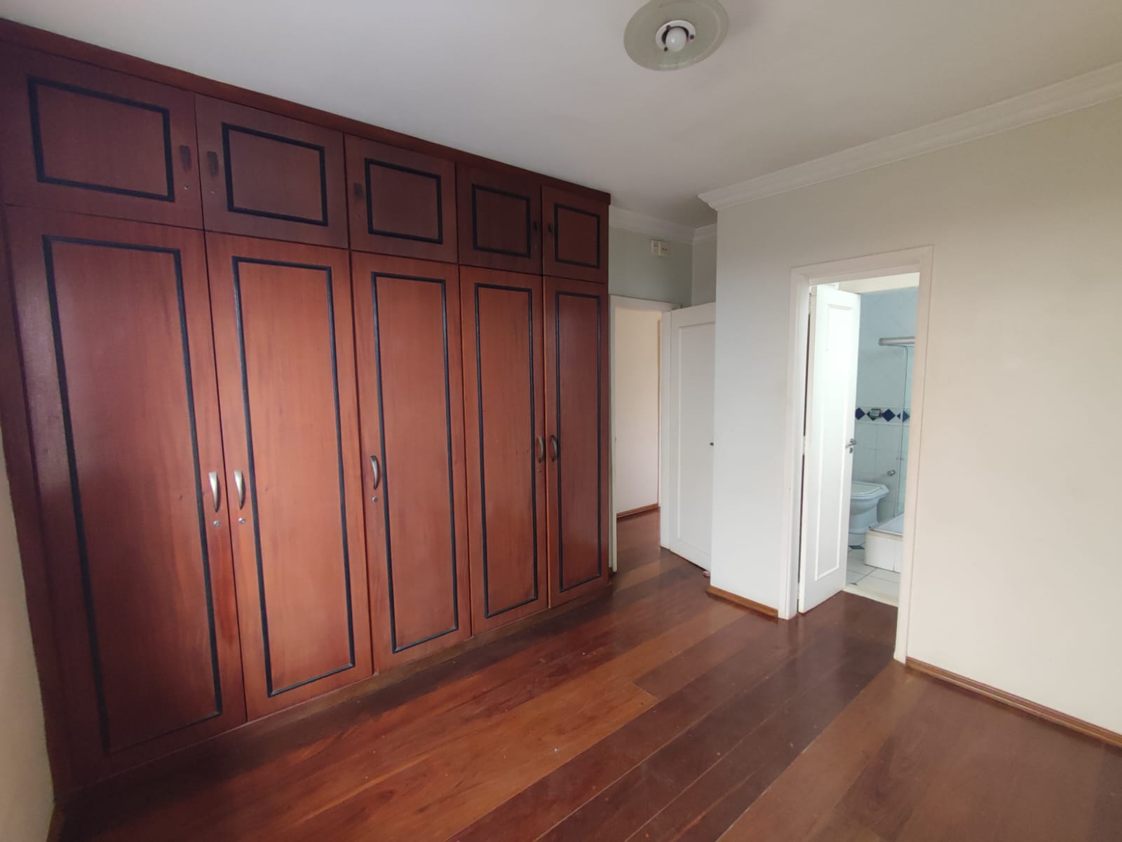 Imagem Casa de Condomínio com 3 Quartos à Venda, 244 m²em Parque Taquaral - Campinas Imagem Casa de Condomínio com 3 Quartos à Venda, 244 m²em Parque Taquaral - Campinas