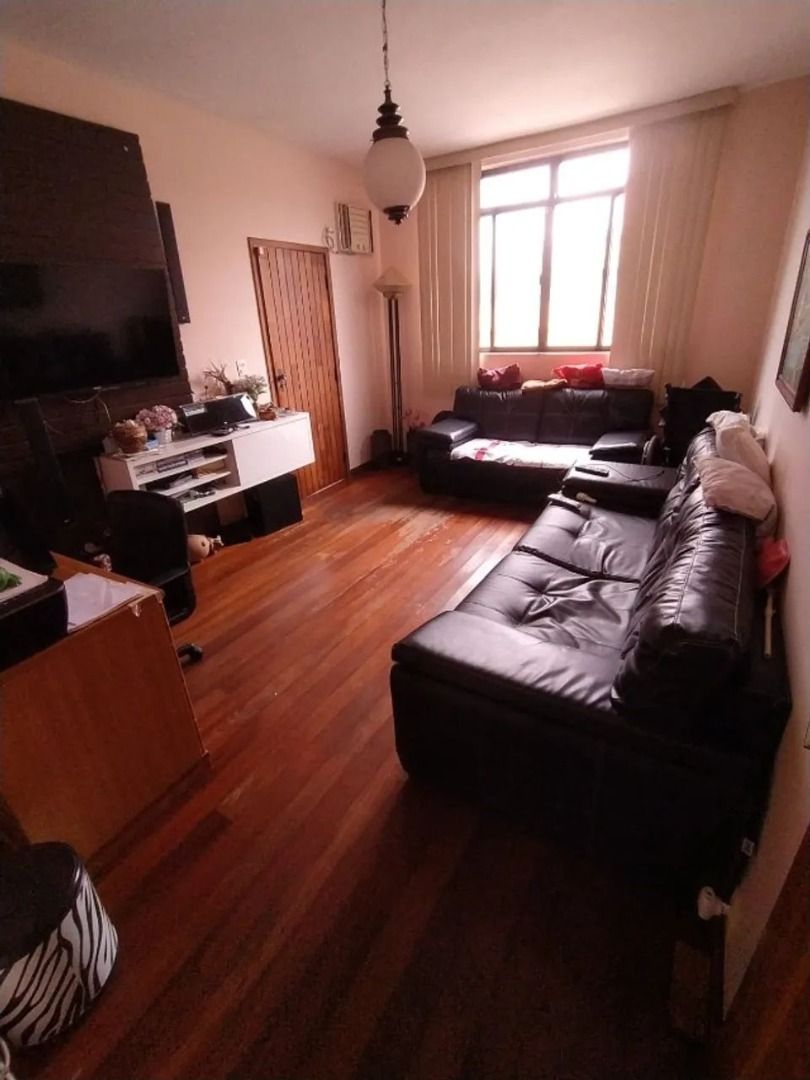 Imagem Casa com 3 Quartos à Venda, 200 m² em Aeroporto - Juiz de Fora Imagem Casa com 3 Quartos à Venda, 200 m² em Aeroporto - Juiz de Fora