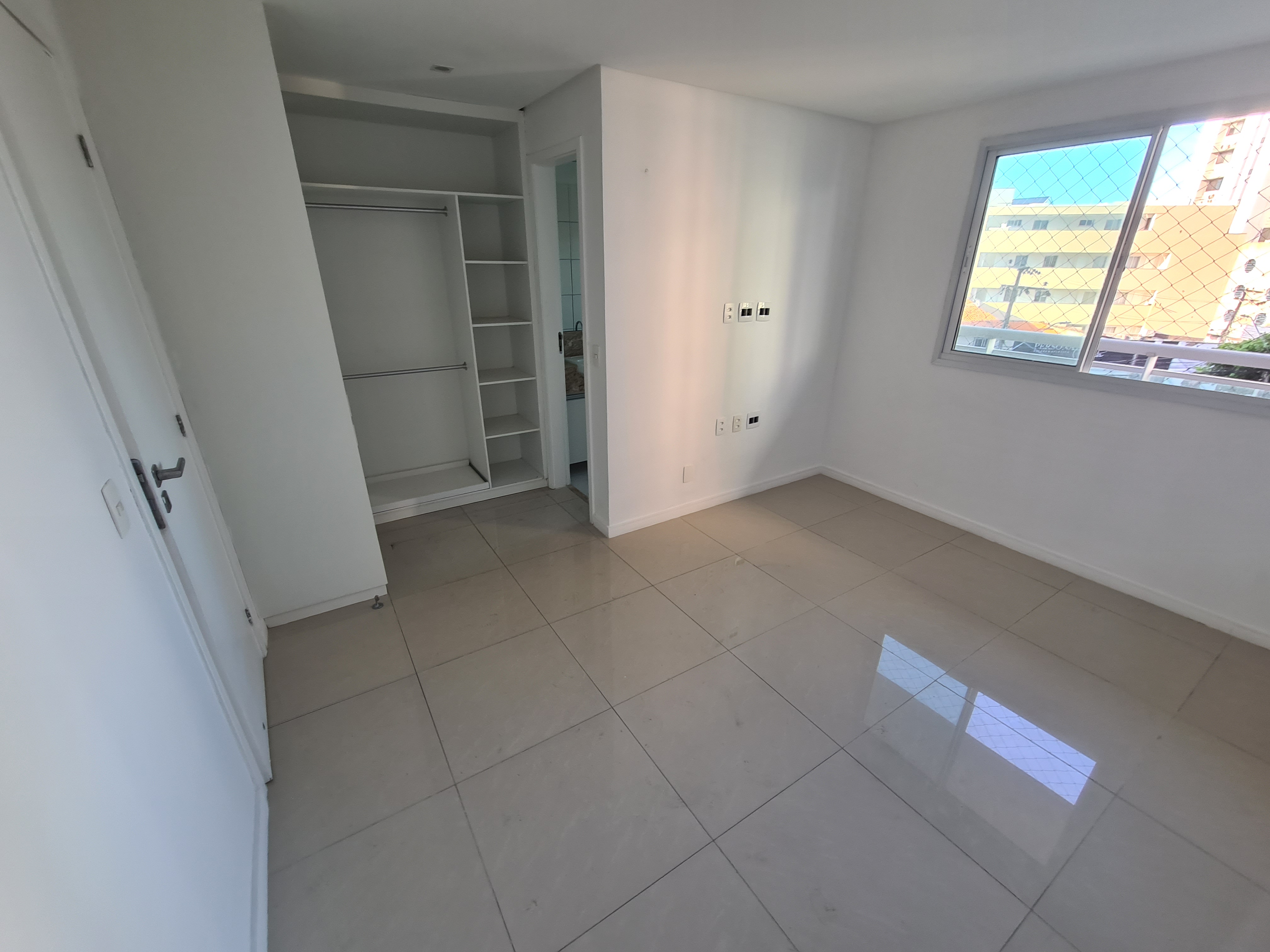 Imagem Apartamento com 3 Quartos à Venda, 146 m²em Guararapes - Fortaleza