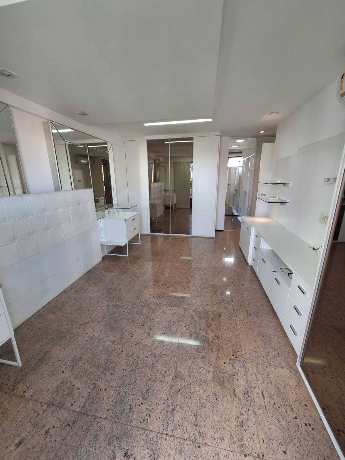 Imagem Apartamento com 3 Quartos à Venda, 150 m² em Aldeota - Fortaleza Imagem Apartamento com 3 Quartos à Venda, 150 m² em Aldeota - Fortaleza
