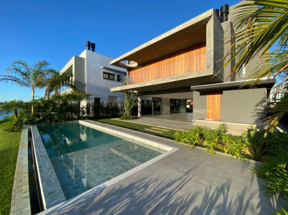 Casa de Condomínio com 4 Quartos à Venda, 356 m² em Condomínio Enseada  - Xangri-Lá