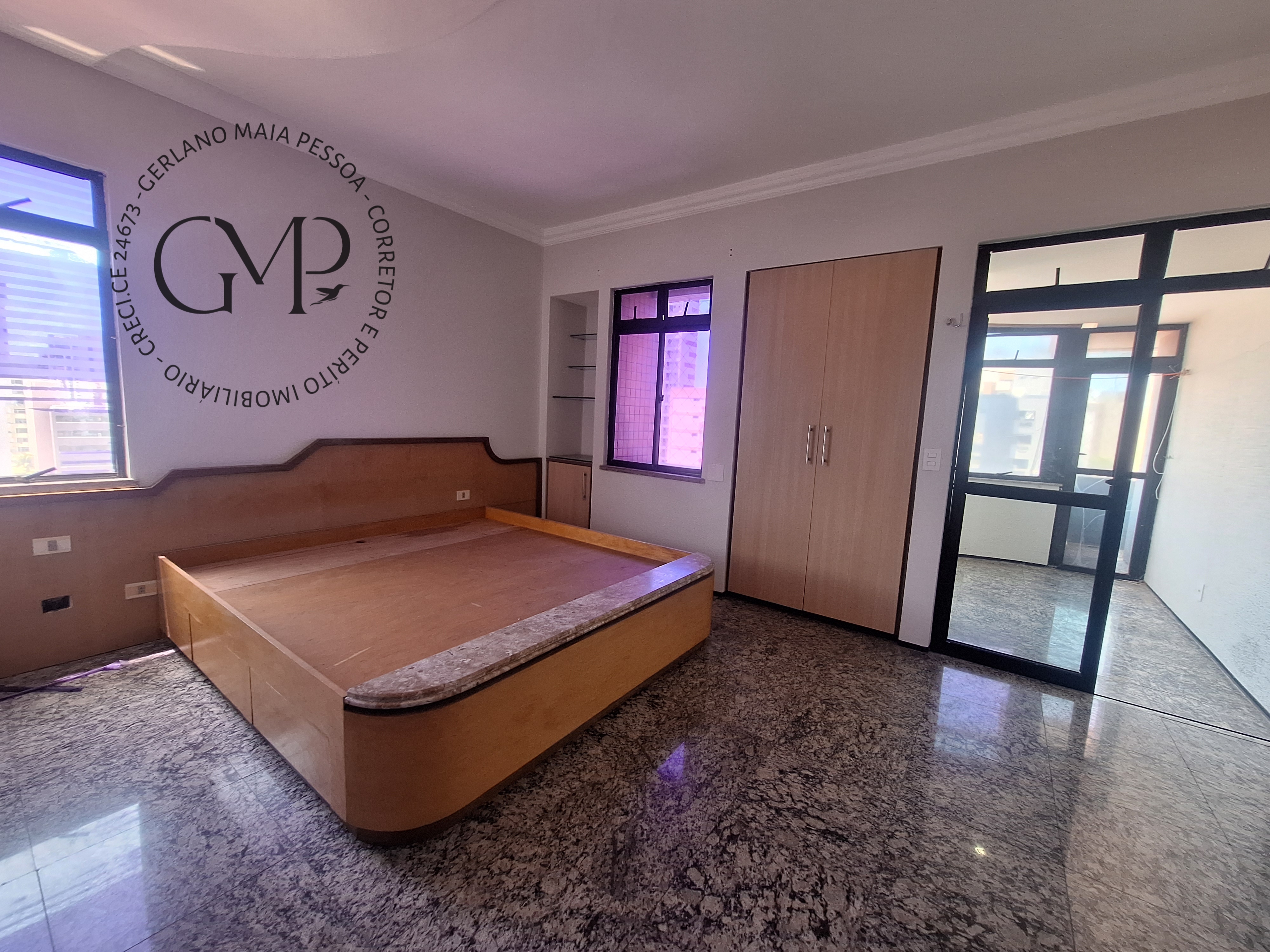 Imagem Apartamento com 4 Quartos à Venda, 223 m²em Aldeota - Fortaleza