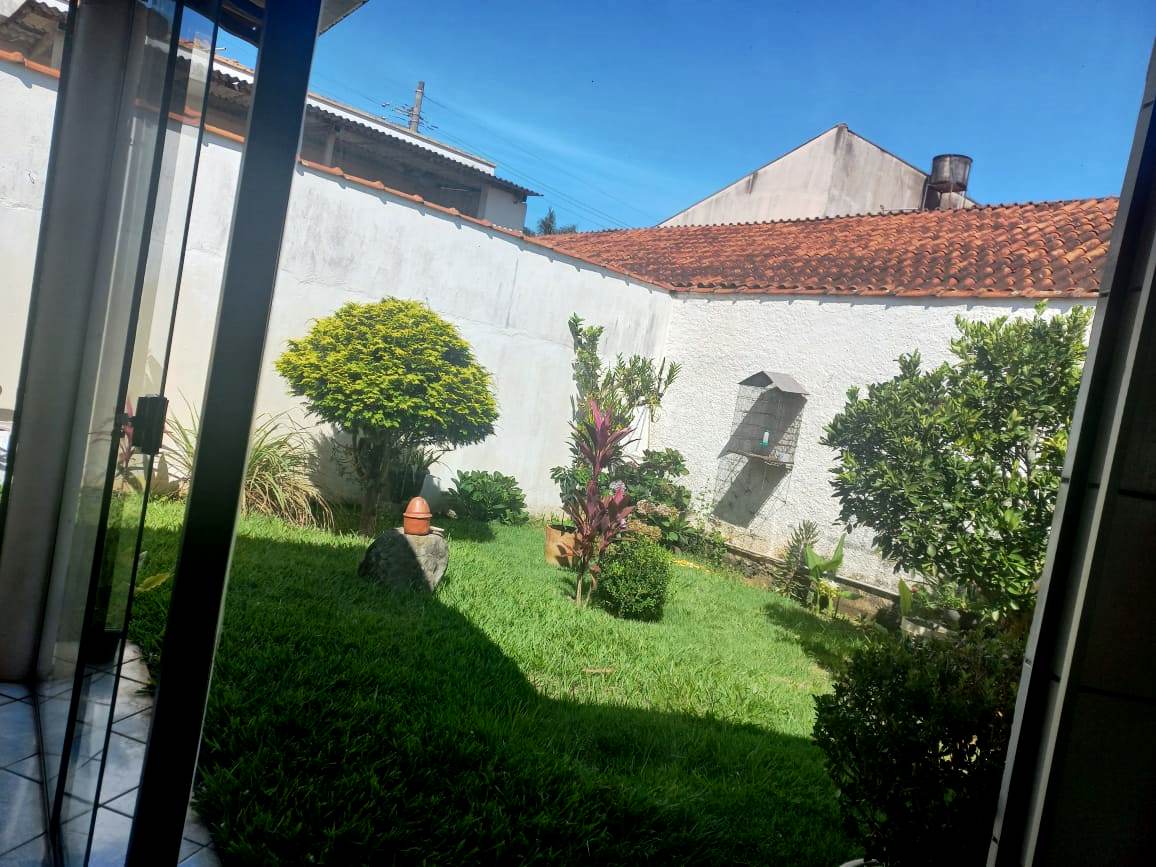 Imagem Casa com 4 Quartos à Venda, 167 m² em Country Club - Poços de Caldas