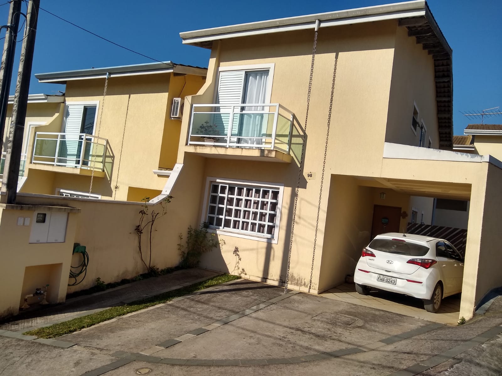 Imagem Casa de Condomínio com 3 Quartos à Venda, 119 m²em Vila Caputera - Mogi das Cruzes Imagem Casa de Condomínio com 3 Quartos à Venda, 119 m²em Vila Caputera - Mogi das Cruzes