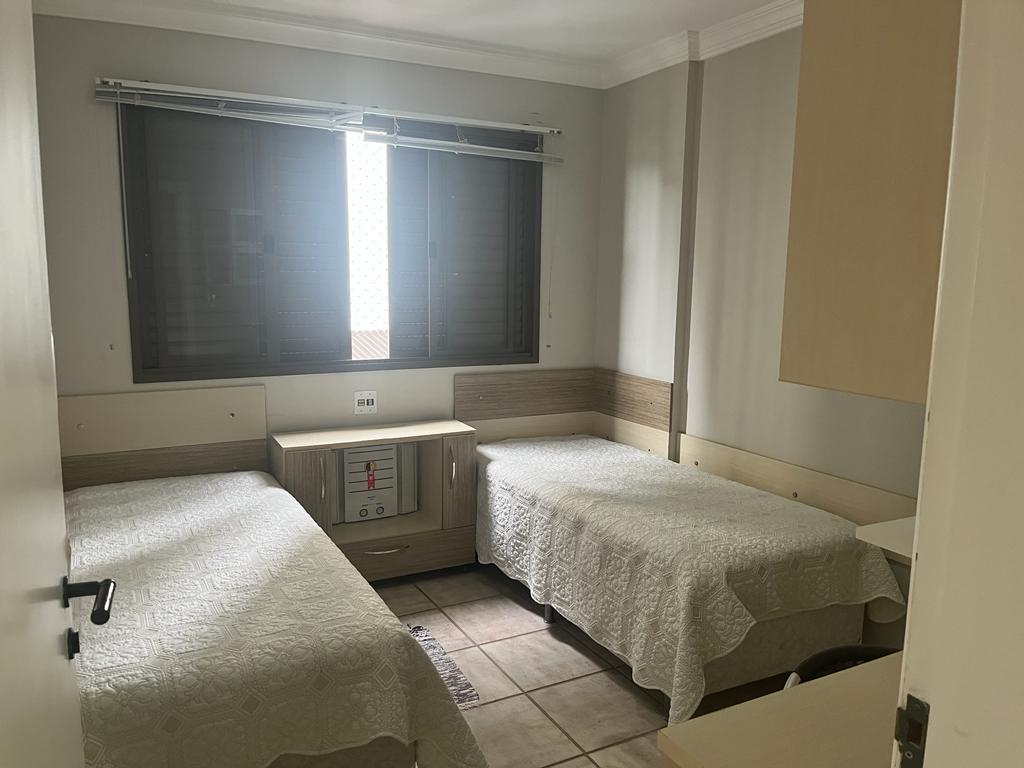 Imagem Apartamento com 3 Quartos para Temporada, 110 m²em Centro - Balneário Camboriú 