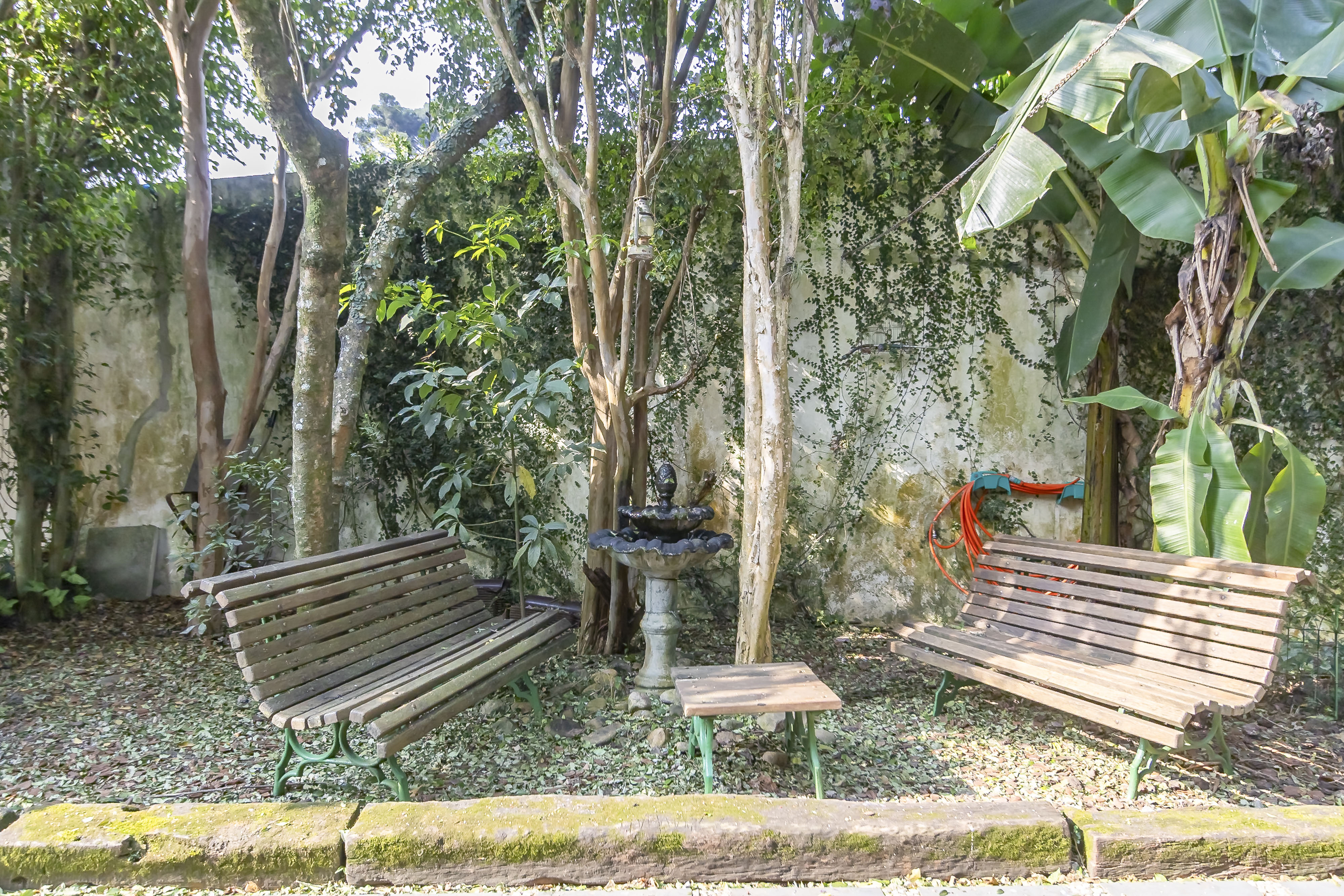 Imagem Sobrado com 3 Quartos à Venda, 278 m²em Vista Alegre - Curitiba