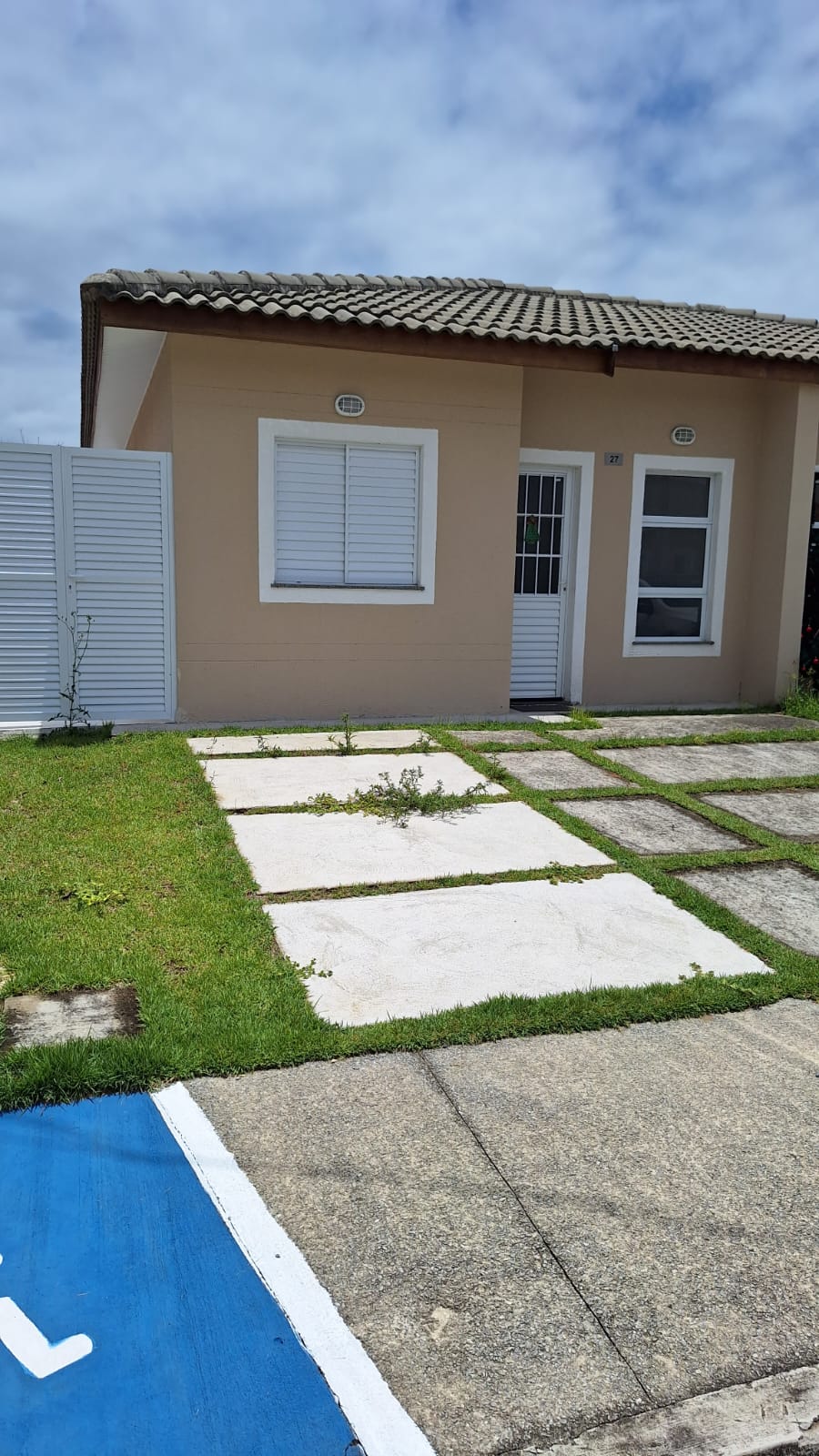 Imagem Casa com 2 Quartos à Venda, 44 m²em Vila São Benedito - Pindamonhangaba