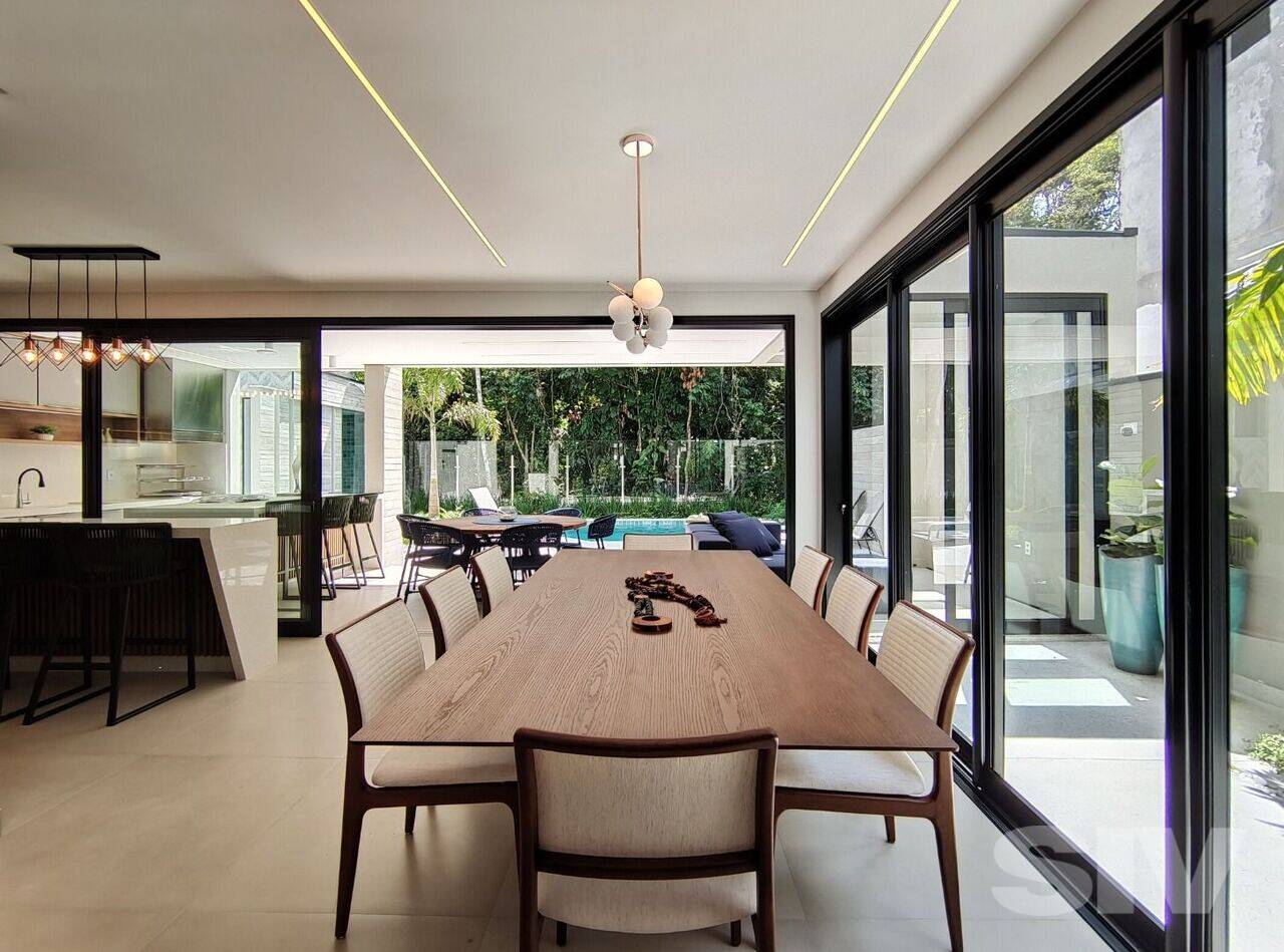 Imagem Sobrado com 5 Quartos à Venda, 370 m²em Riviera de São Lourenço - BERTIOGA