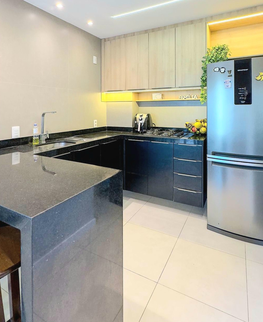 Imagem Apartamento com 2 Quartos à Venda, 55 m²em Meireles - Fortaleza