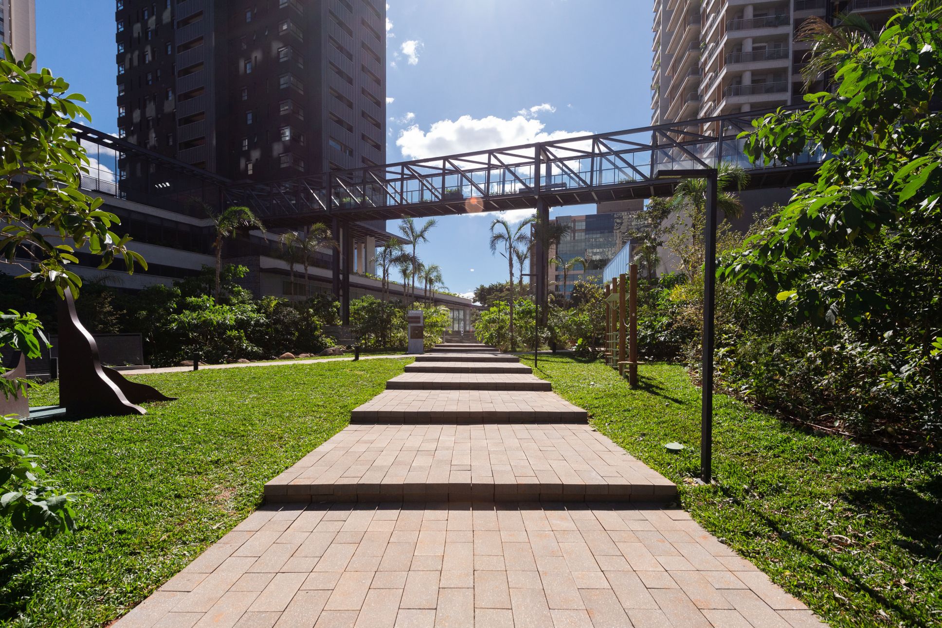 Imagem Apartamento com 3 Quartos à Venda, 163 m²em Jardim das Acácias - São Paulo