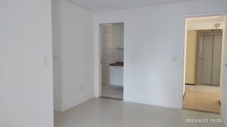 Imagem Apartamento com 2 Quartos à Venda, em Meireles - Fortaleza Imagem Apartamento com 2 Quartos à Venda, em Meireles - Fortaleza