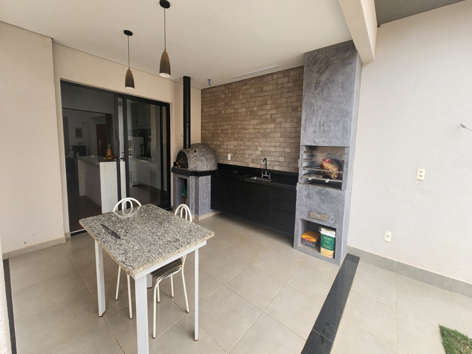 Imagem Casa de Condomínio com 4 Quartos à Venda, 252 m²em Jardim Novo Mundo - Jundiaí Imagem Casa de Condomínio com 4 Quartos à Venda, 252 m²em Jardim Novo Mundo - Jundiaí