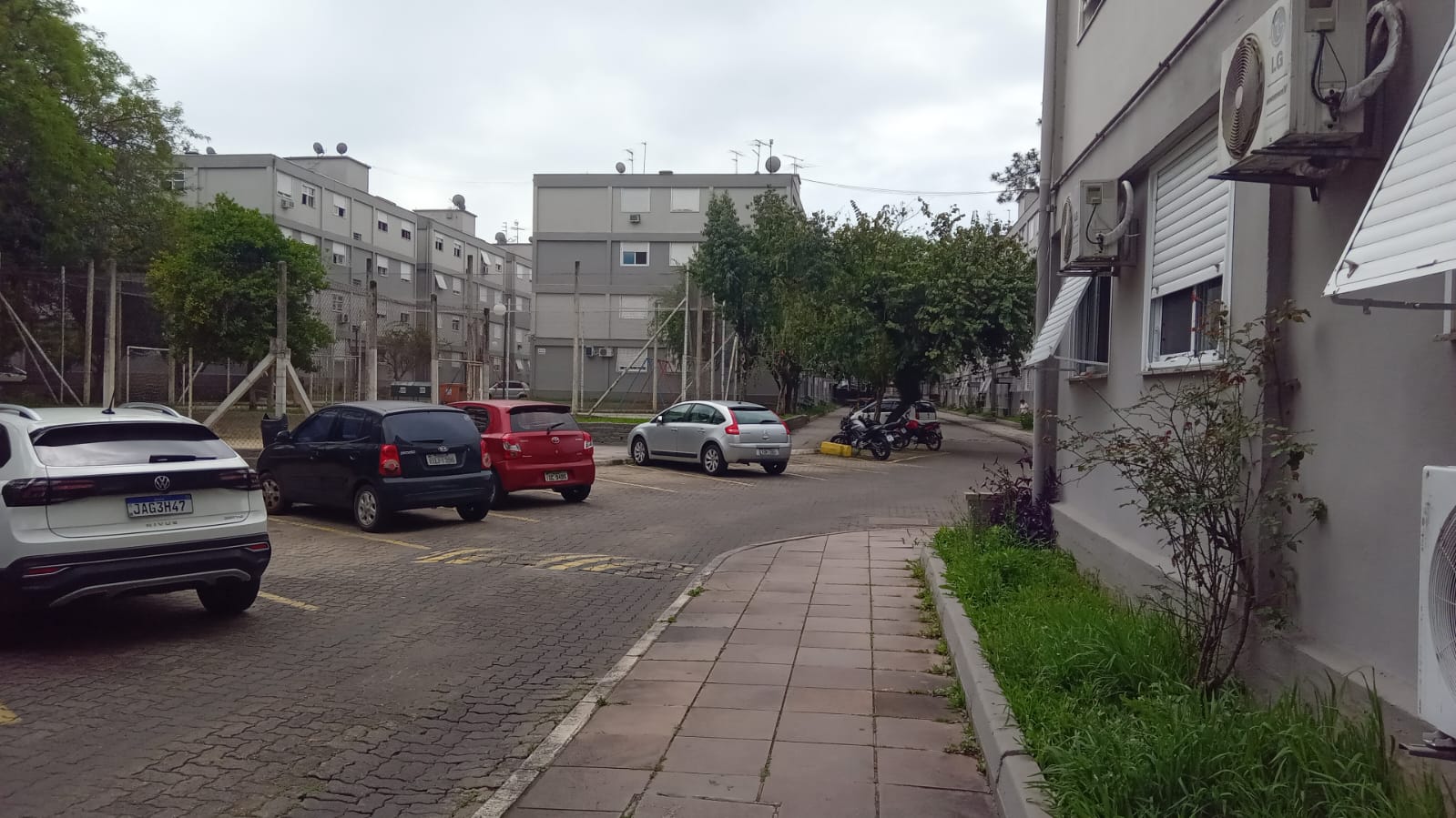 Imagem Apartamento com 2 Quartos à Venda, 48 m² em Sarandi - Porto Alegre