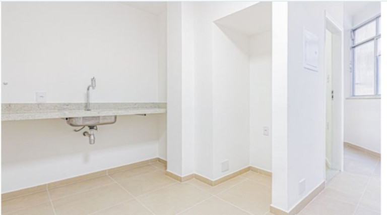 Imagem Apartamento com 2 Quartos à Venda, 133 m² em Copacabana - Rio de Janeiro Imagem Apartamento com 2 Quartos à Venda, 133 m² em Copacabana - Rio de Janeiro