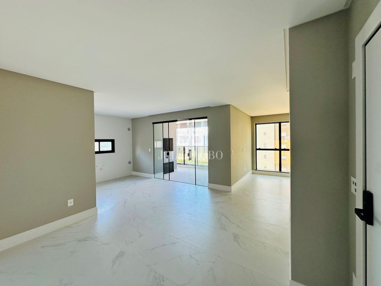 Apartamento com 3 Quartos à Venda, 129 m² em Meia Praia - Itapema